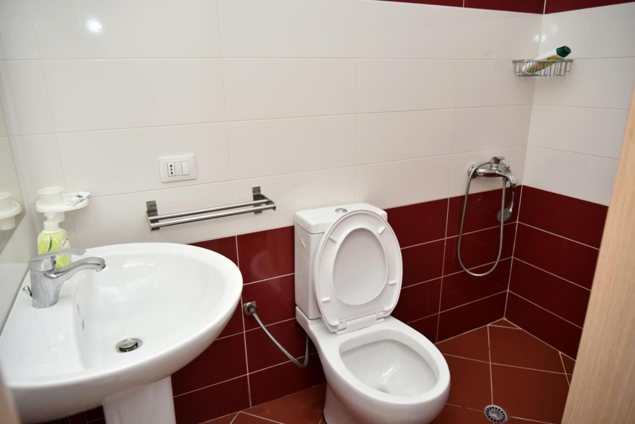 Arianiti Guesthouse Vlorë Buitenkant foto
