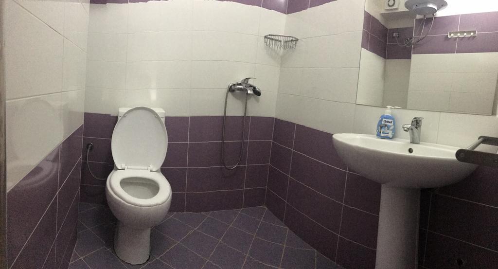 Arianiti Guesthouse Vlorë Buitenkant foto