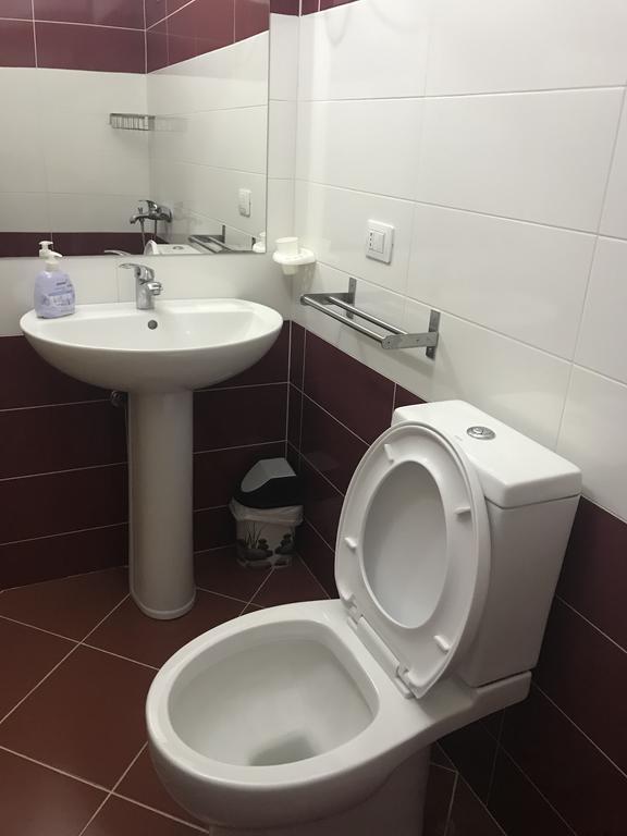 Arianiti Guesthouse Vlorë Buitenkant foto